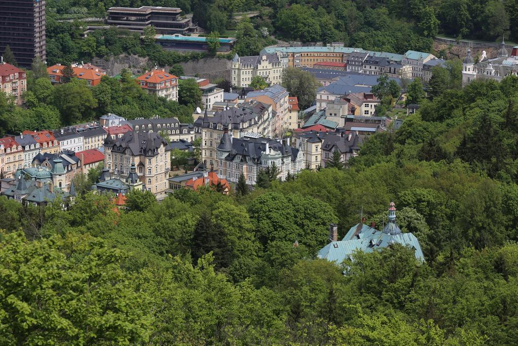 Hotel Palacky Karlsbad Exteriör bild