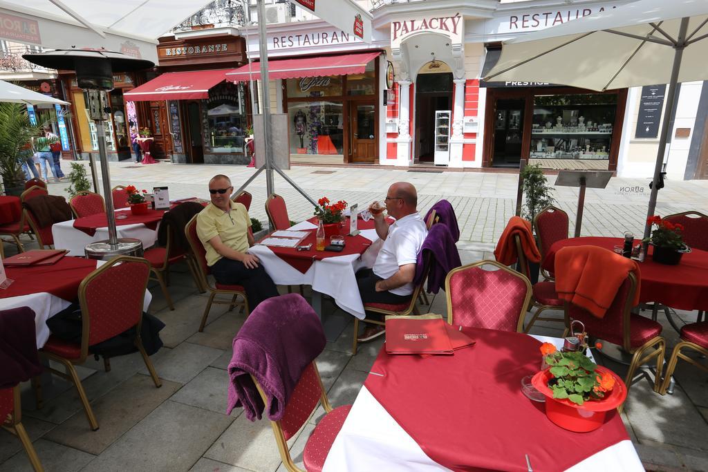 Hotel Palacky Karlsbad Exteriör bild